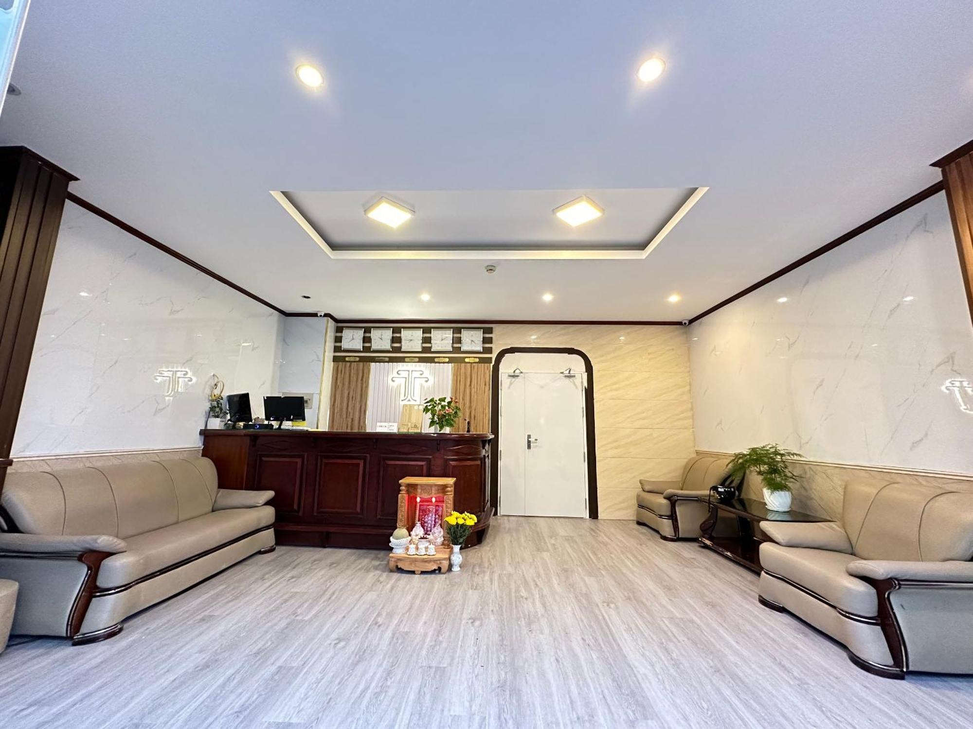 Thanh Thanh 5 Dalat Hotel - Ks Gan Cho Dem Gia Re Екстериор снимка
