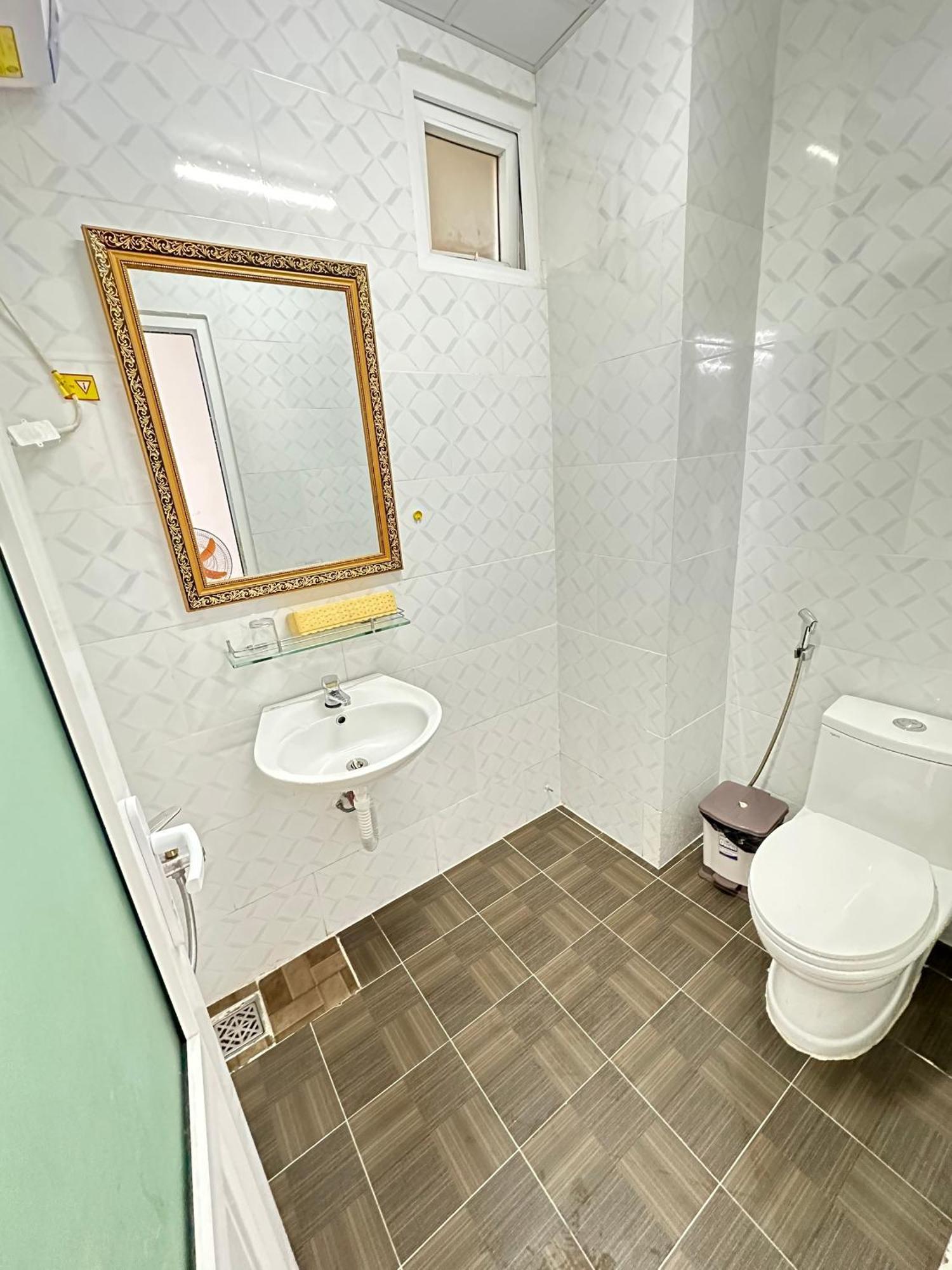 Thanh Thanh 5 Dalat Hotel - Ks Gan Cho Dem Gia Re Екстериор снимка