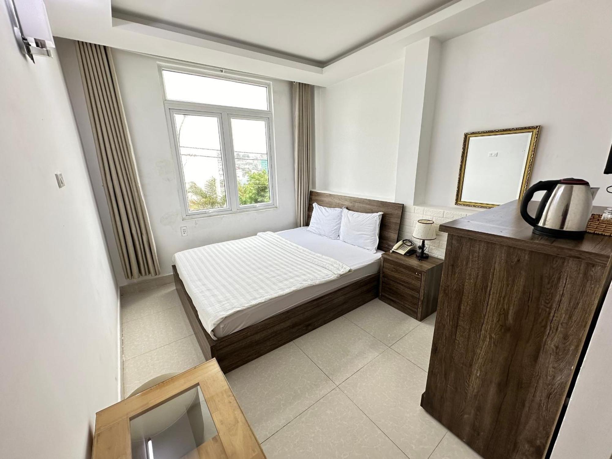 Thanh Thanh 5 Dalat Hotel - Ks Gan Cho Dem Gia Re Екстериор снимка